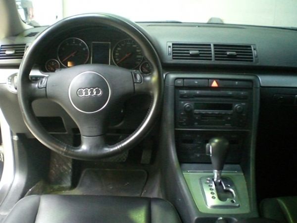 AUDI A4 1.8T 照片3