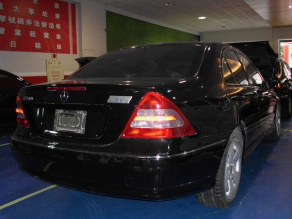 2002 BENZ C240 2.6 黑 照片10