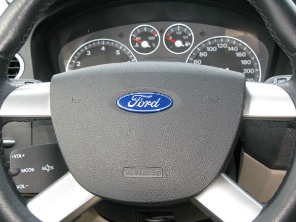 運通汽車-2007年-福特-Focus 照片6