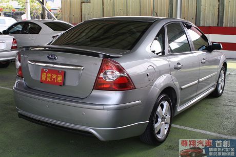 Ford 福特 Focus 1.8 照片5