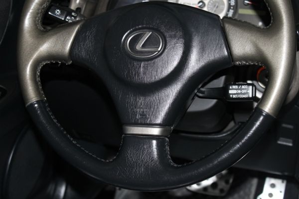 01Lexus凌志  IS 200  照片3