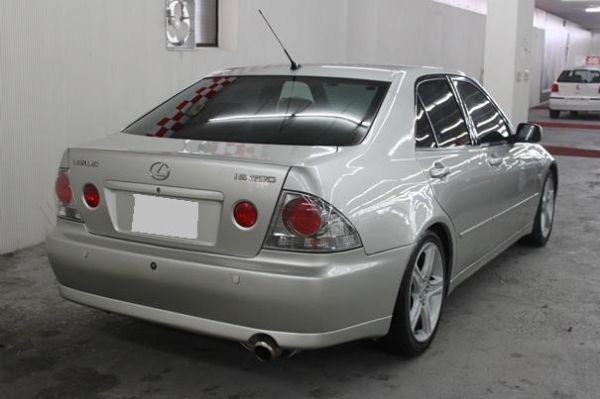 01Lexus凌志  IS 200  照片9