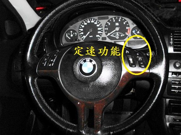 2002 BMW 318i 1.9 黑 照片6