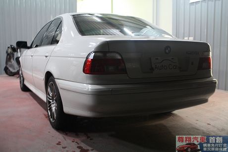 BMW 寶馬 5系列 528 照片8