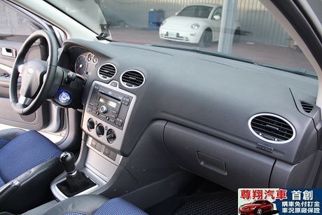 Ford 福特 Focus 2.0 照片9