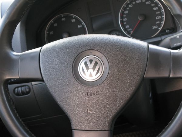 運通汽車-2005年-VW-Golf 照片6