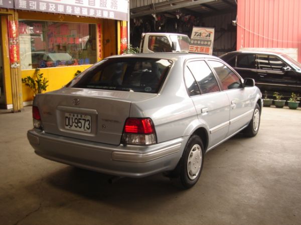 TOYOTA TERCEL 照片2