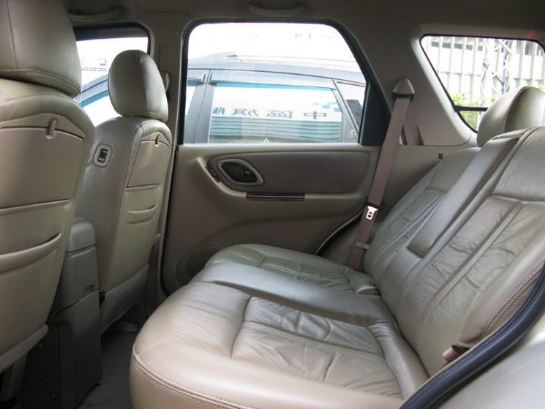運通汽車-2003年-福特-Escape 照片4
