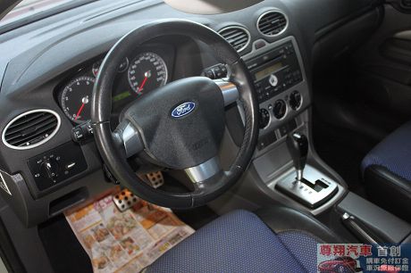 Ford 福特 Focus 2.0 照片4