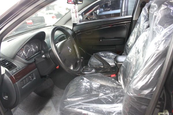 06三菱  Grunder 2.4 黑 照片2