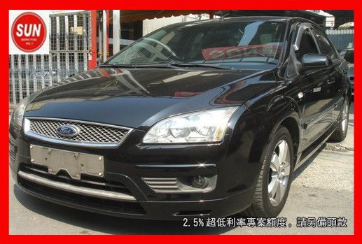 06 FORD FOCUS 照片1