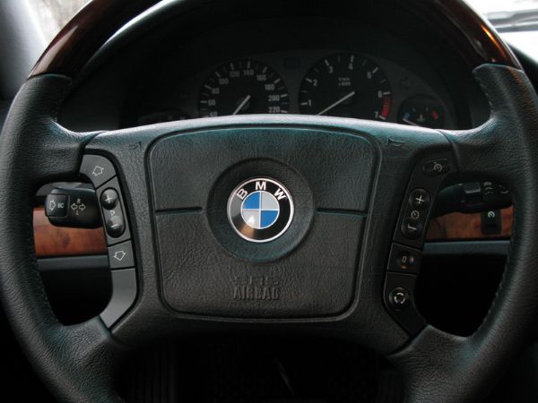 運通汽車-1997年-BMW-528 照片6