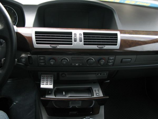 運通汽車-2003年-BMW-735 照片7