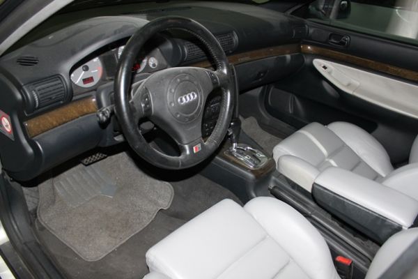 02 audi S4 2.7銀 照片4