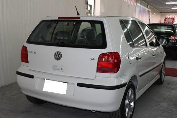 01 VW 福斯  Polo 1.4 白 照片6