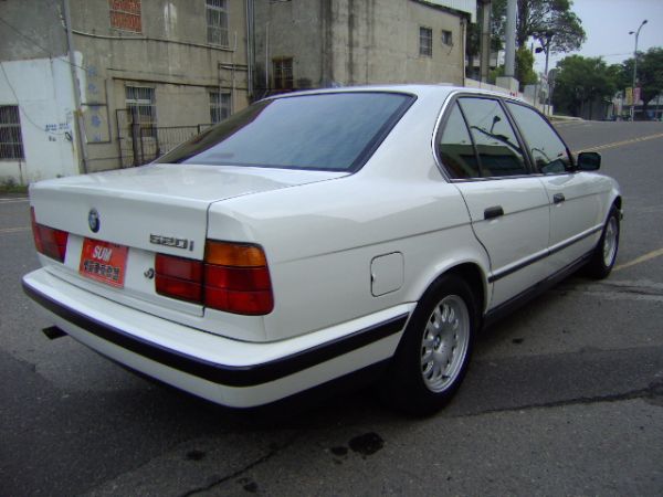 93年 BMW520I 保證原廠手排，驗 照片3