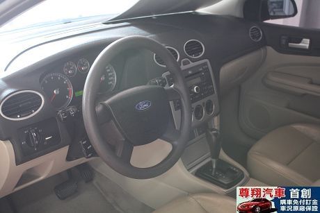 Ford 福特 Focus 1.8 照片5