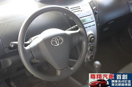 Toyota豐田 Yaris 照片5