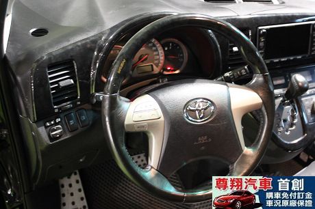Toyota豐田 Wish 照片4