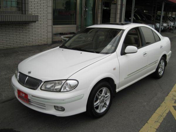 NISSAN SENTRA 照片1