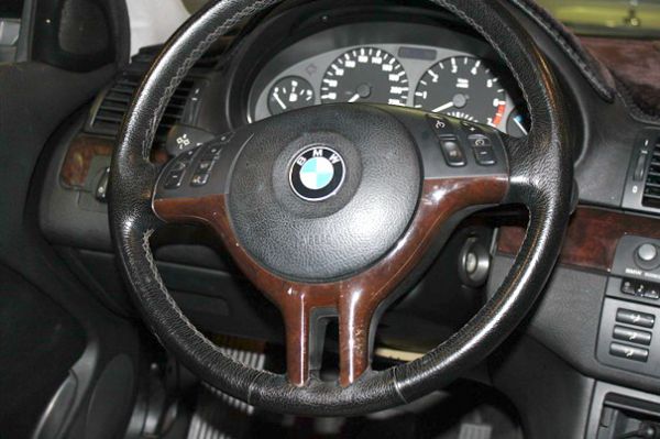 02BMW 寶馬 318 1.9 黑 照片4