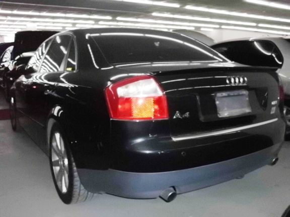 2004 AUDI A4 1.8T 黑 照片8