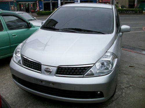 NISSAN TIIDA 1.8 10年 照片1