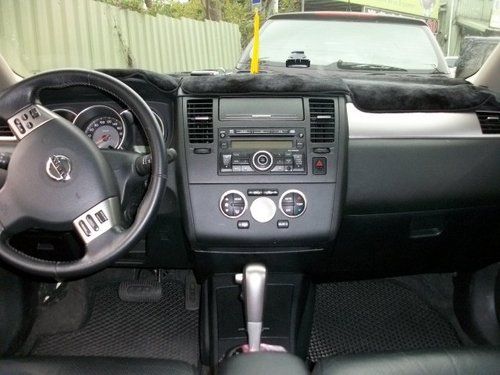 NISSAN TIIDA 1.8 10年 照片3