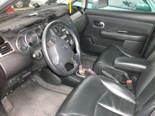 NISSAN TIIDA 1.8 10年 照片7