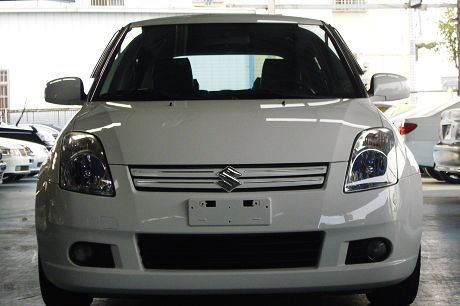 Suzuki 鈴木 Swift  照片2