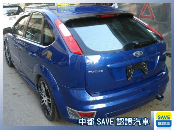 06 FORD FOCUS 照片2