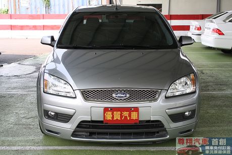 Ford 福特 Focus 1.8 照片2