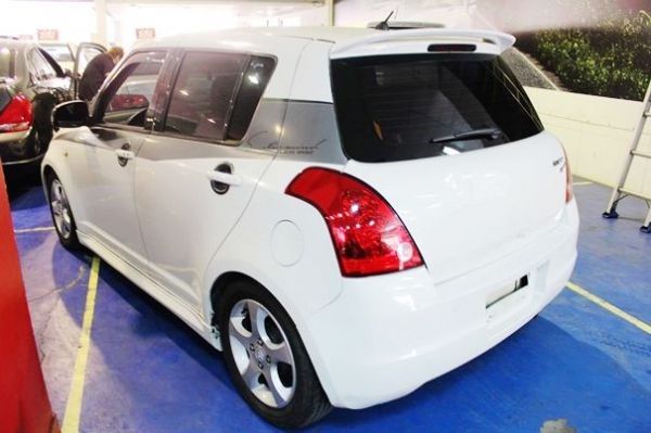 07 Suzuki 鈴木  Swift  照片7