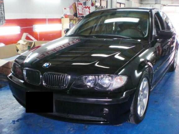 04 BMW 318I 2.0 黑 照片1