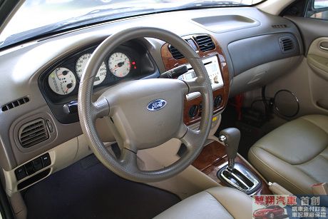 Ford 福特 Tierra SE 照片4