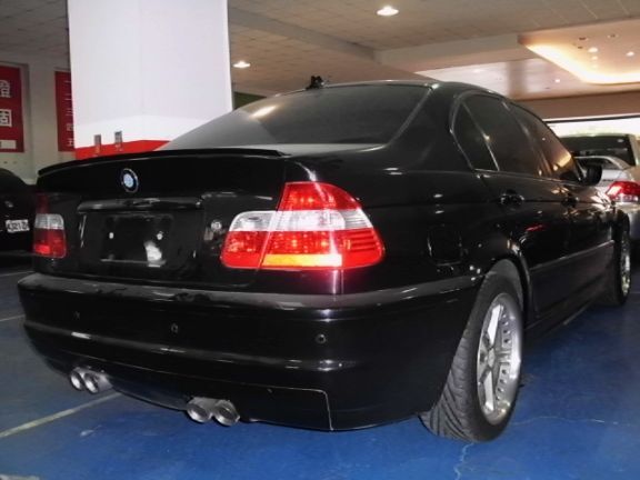 04 BMW 318I 2.0 黑 照片7