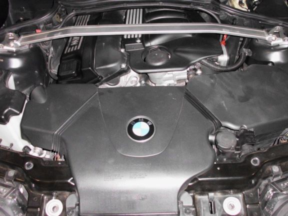 04 BMW 318I 2.0 黑 照片10