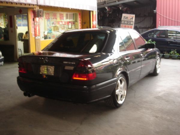 BENZ C180 照片2