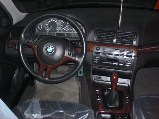 03年BMW 寶馬318 全額貸 照片3