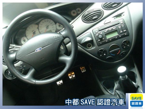 02 FORD FOCUS 照片4