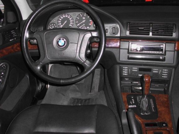2000年 BMW 520I 2.0 黑 照片4