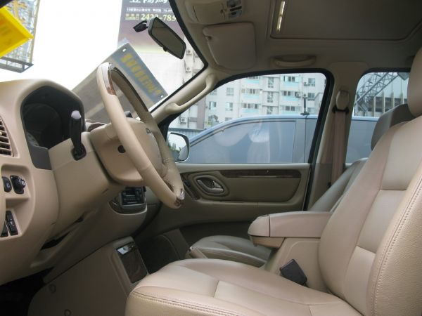 運通汽車-2005年-福特-Escape 照片3