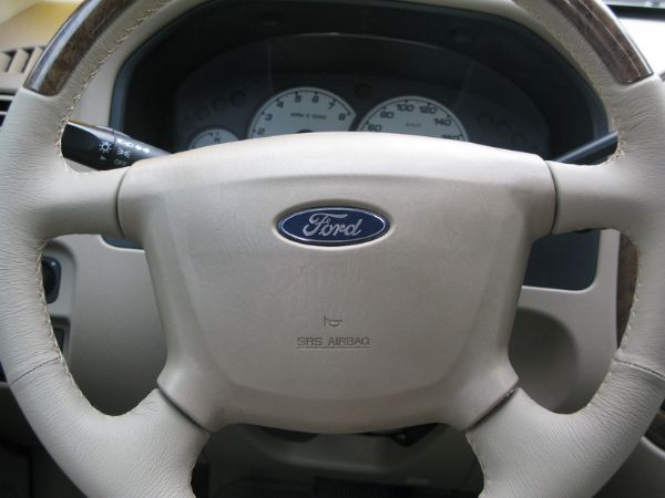運通汽車-2005年-福特-Escape 照片6