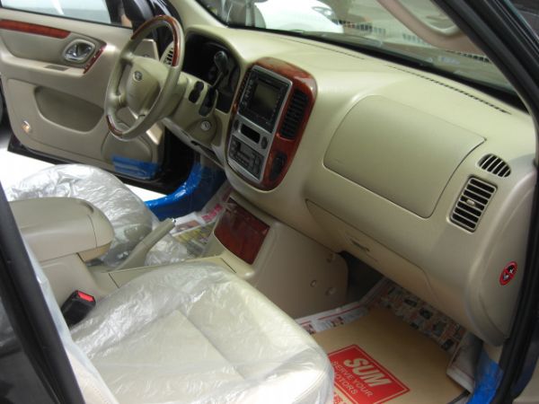SUM 聯泰汽車 2006年ESCAPE 照片6