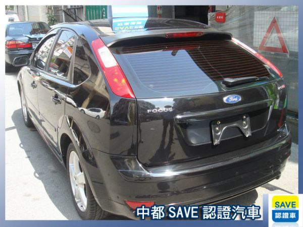 06  FORD  FOCUS 照片2