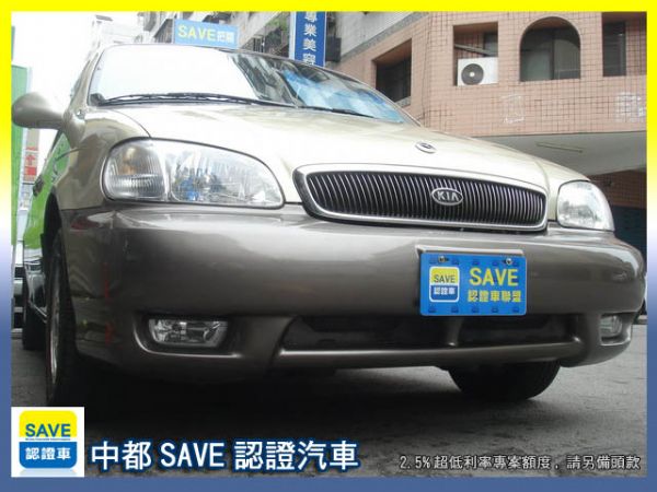 01 KIA  CARNIVAL 照片1