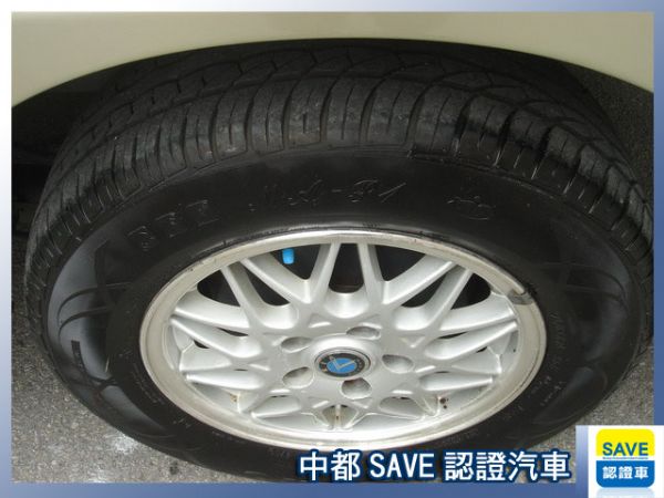 01 KIA  CARNIVAL 照片6