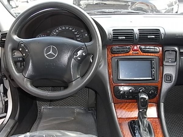 BENZ C200K 購車~全額貸 照片7