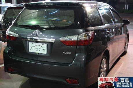 Toyota豐田 Wish  照片9