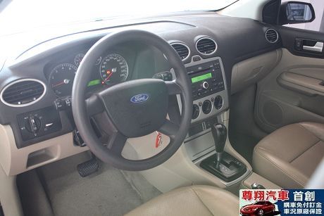Ford 福特 Focus 1.8  照片4